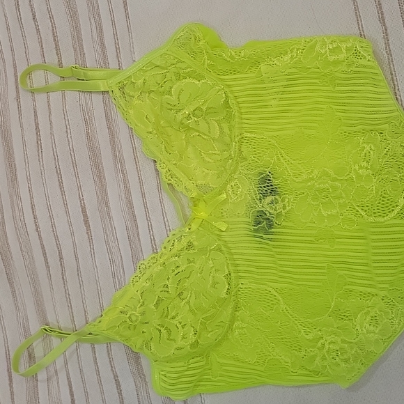 NWOT Lace bodysuit - Picture 2 of 2